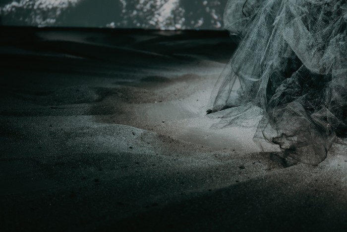The dissemblance of breath. Installation and performance. (Detail)